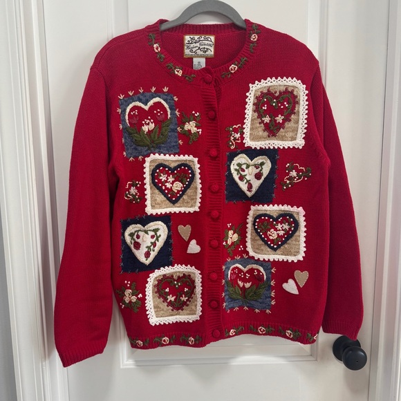 Vintage Heirloom Collectibles Medium Red Embroidered Patchwork Heart Cardigan - Picture 12 of 12